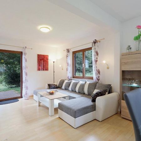 Seepark Kirchheim Ferienhaus Bei Vera Mit Sauna ภายนอก รูปภาพ