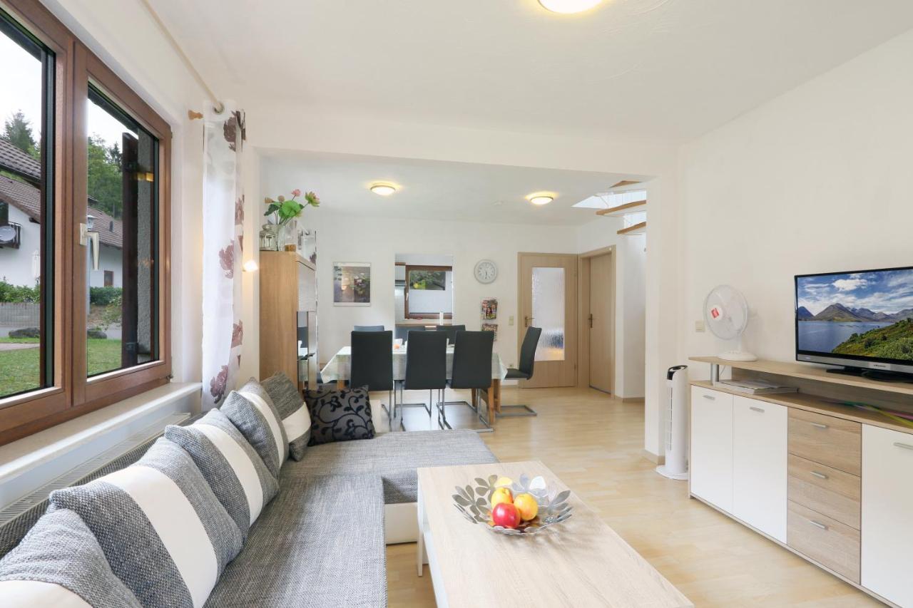 Seepark Kirchheim Ferienhaus Bei Vera Mit Sauna ภายนอก รูปภาพ