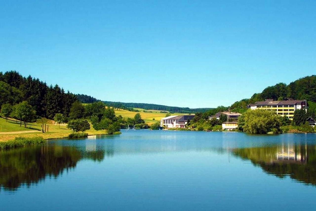 Seepark Kirchheim Ferienhaus Bei Vera Mit Sauna ภายนอก รูปภาพ